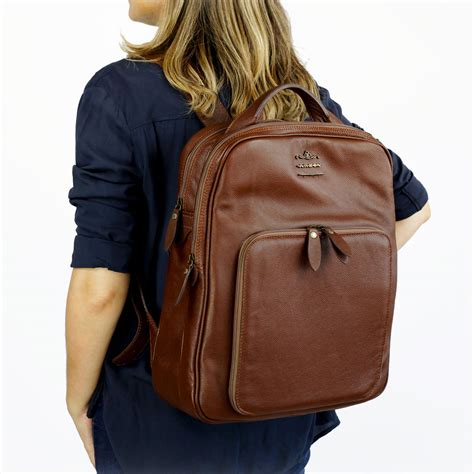 mochilas casuais de couro para